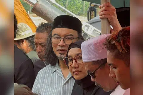 Anuar Zain, Ziana Zain, ibu bapa meninggal