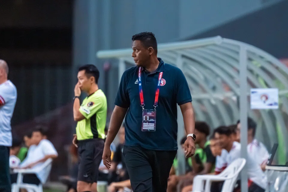 Ketua Jurulatih Young Lions, Firdaus Kassim, terpaksa berpuas hati dengan kekalahan 1-2 di tangan Balestier Khalsa dalam perlawanan pembukaan Liga Perdana Singapura (SPL). 