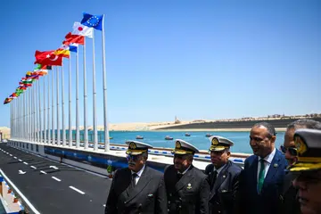 Terusan Suez, Mesir, UAE