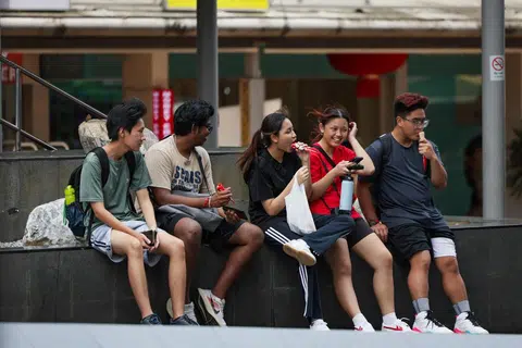 KESIHATAN MENTAL BELIA: Belia Melayu di Singapura didapati lebih cenderung mengalami gejala kemurungan, keresahan dan tekanan berbanding belia Cina, menurut dapatan Kajian Kesihatan Mental Belia Kebangsaan (NYMHS) oleh Institut Kesihatan Mental (IMH).