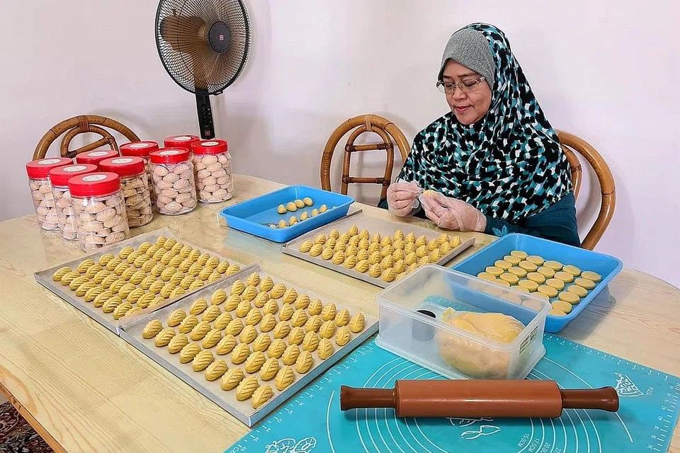 Cik Hasnah Kasdi - Foto Ihsan HASNAH KASDI