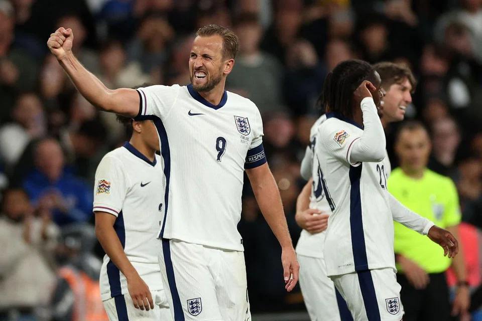 Penyerang dan kapten England, Harry Kane, meraikan penampilan antarabangsanya yang ke-100 dengan menjaringkan kedua-dua gol dalam kemenangan 2-0 ke atas Finland di Wembley.