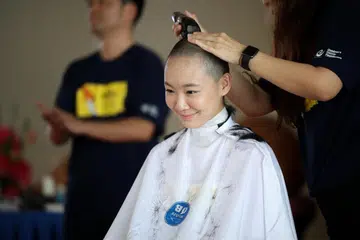 Selebriti tempatan, Julie Tan diperkenalkan sebagai salah seorang daripada duta inisiatif Hair for Hope (HfH) kendalian Yayasan Barah Kanak-Kanak (CCF).