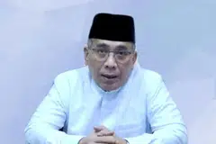 HALA TUJU, MASA DEPAN NU JADI TOPIK PERBINCANGAN: Webinar yang mengetengahkan Zamil Kanan Iseas-Institut Yusof Ishak, Dr Norshahril Saat sebagai moderator, menampilkan Encik Yahya (atas) sebagai penceramah ucaptama di samping dua penceramah lain - pensyarah kanan NUS, Dr Azhar Ibrahim dan Dr Philips Vermonte, dekan Fakulti Sains Sosial UIII. - Foto ISEAS 