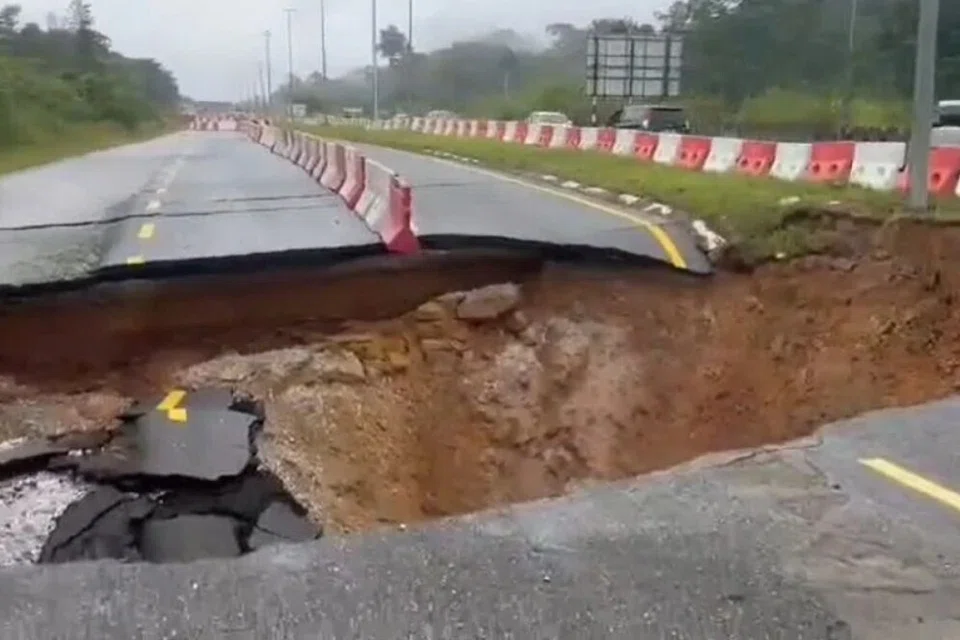 lubang benam gua musang