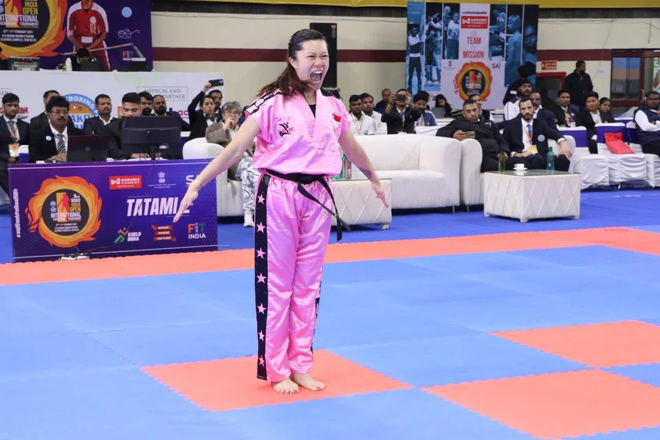 Petinju tendang bentuk kreatif nombor tujuh dunia wanita, Valencia Yip, menang dua emas bagi acara Bentuk Kreatif dan Senjata Bentuk Kreatif di Terbuka Antarabangsa India Wako. 