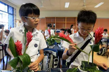 PERMINTAAN TINGGI: Selepas hari pertama pendaftaran fasa 2A2 kelmarin, Sekolah Rendah Nanyang menerima 21 pemohon memasuki Darjah 1 sedang sekolah itu mempunyai 11 tempat kosong. - Foto SEKOLAH RENDAH NANYANG
