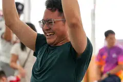 Benifisiari acara ‘Operation Broken Wing’, Mohammed Hazim Mohd Dali kembali menyumbang kepada gerakan kecergasan itu untuk mengumpul dana untuk belia berisiko.