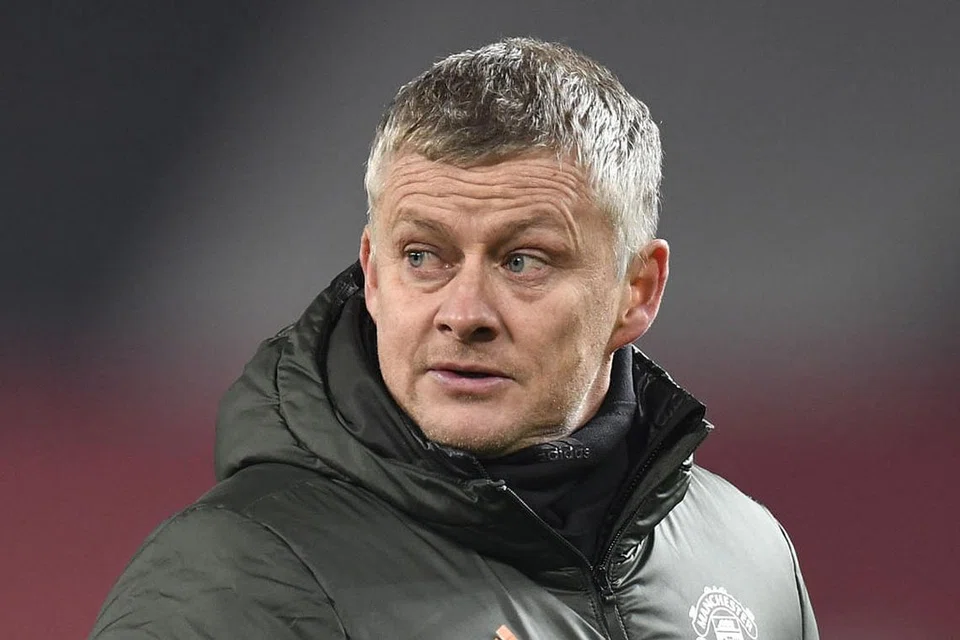TERIMA KEKALAHAN: Ole Gunnar Solskjaer terima kekalahannya di separuh akhir Piala Liga kepada Manchester City dan menganggap skuad kendalian Pep Guardiola itu adalah yang terbaik di England. - Foto EPA-EFE, AFP