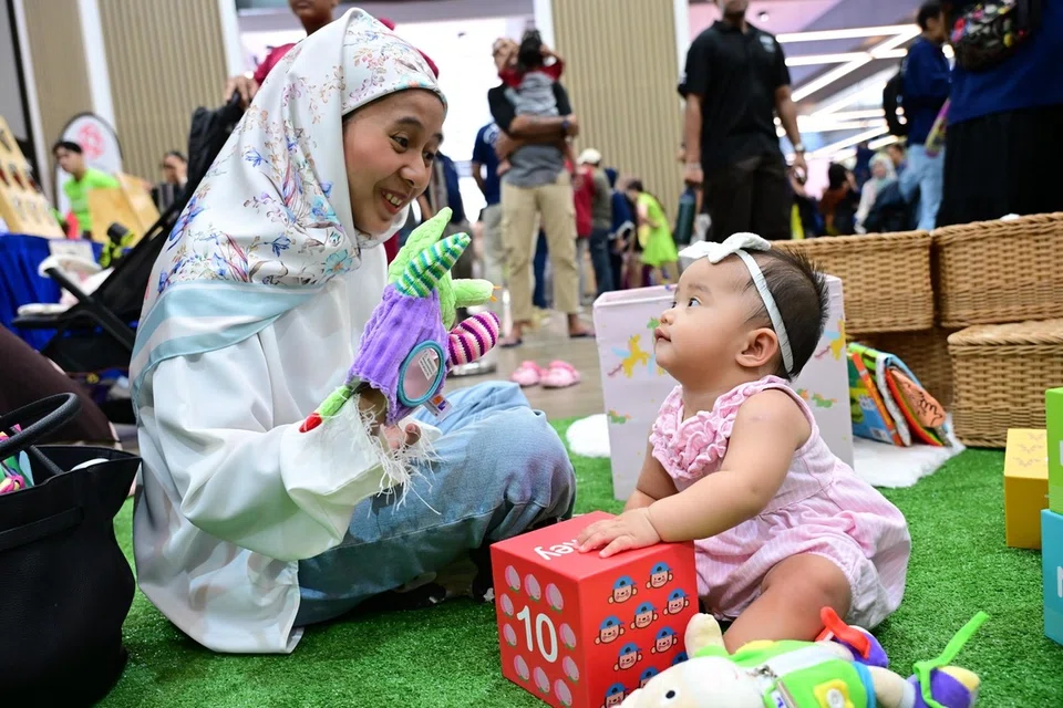 1000 hari pertama, perkembangan kanak-kanak, bayi