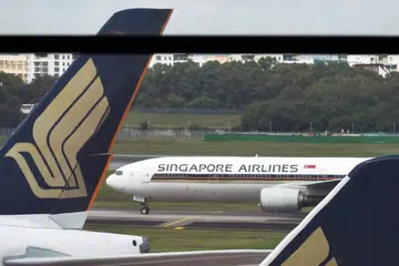 CABARAN GETIR: Syarikat Penerbangan Singapura, Singapore Airlines (SIA), mengesahkan seramai 15 kakitangannya - anak kapal dan juruterbang - telah diuji positif Covid-19 sejak penularan bermula Mac lalu.