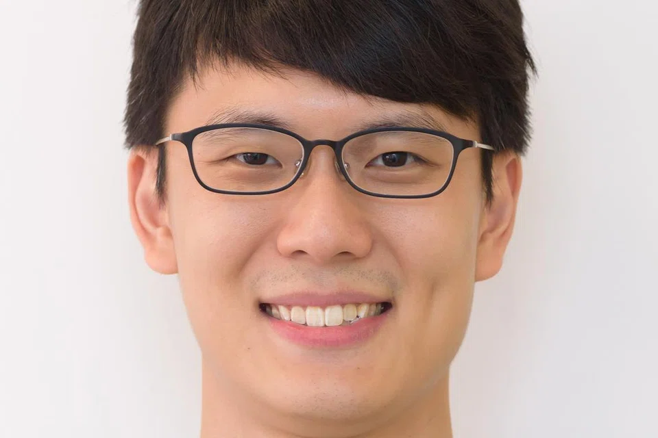 Dr Desmond Goh menyatakan pemakaian gigi palsu dilihat amat membantu si pengguna bukan sahaja untuk dapat makan dengan baik, bercakap dengan jelas, malah memberi nilai estetika.