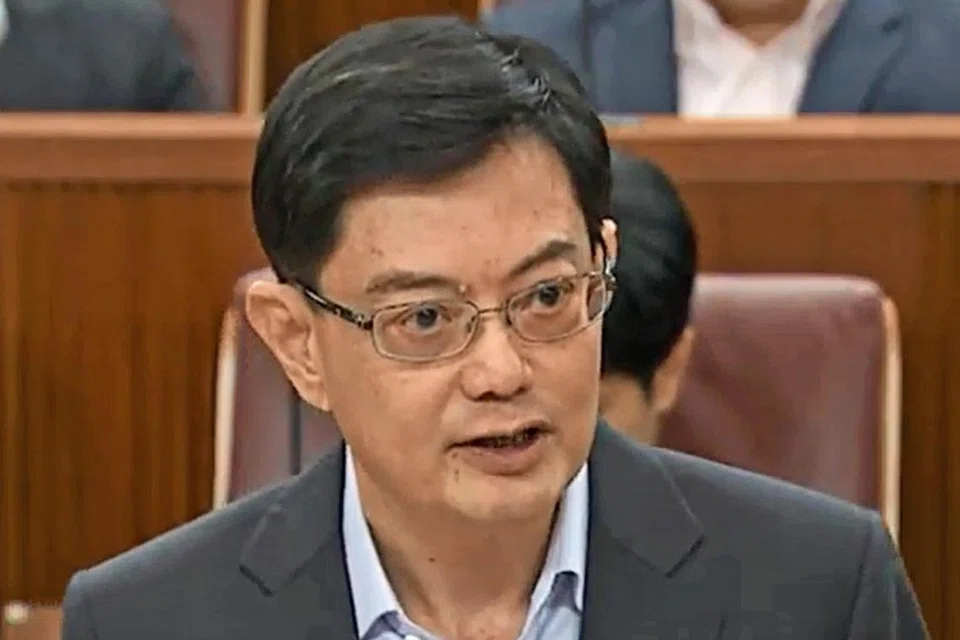 ENCIK HENG SWEE KEAT: Sikap berjimat yang dilaksanakan pemerintah sebelum ini telah dapat membangunkan rizab dan mengeluarkan sebahagian pulangannya untuk digunakan dalam perbelanjaan negara.
