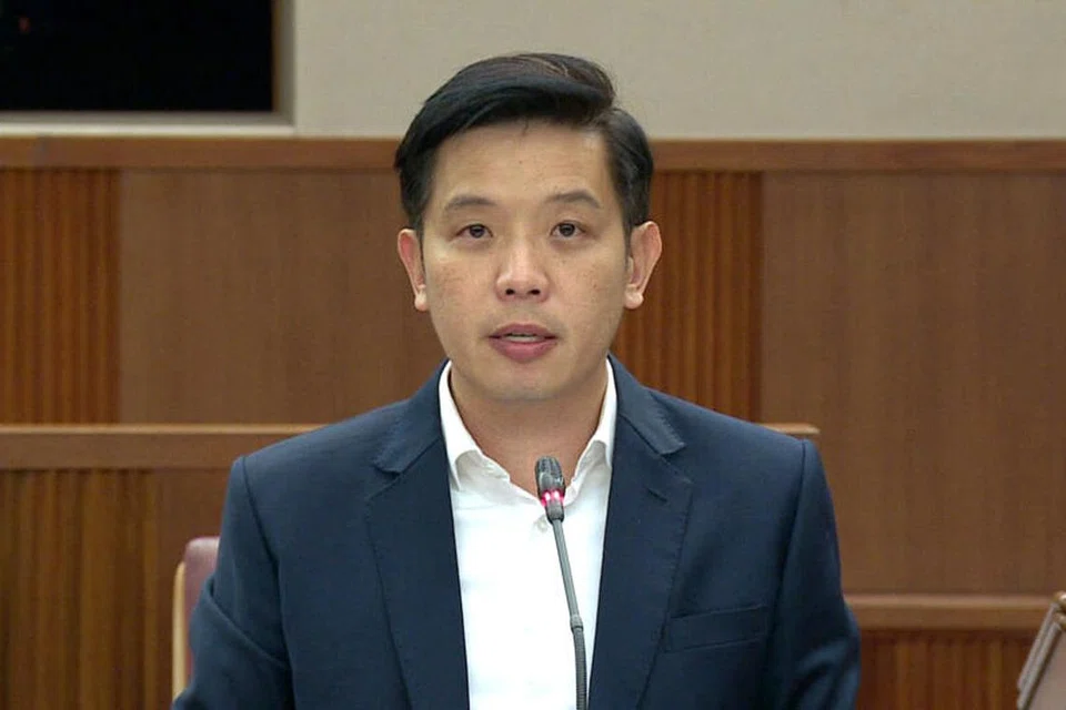 KAJI SEMULA: Menteri Negara (Perdagangan dan Perusahaan merangkap Kebudayaan, Masyarakat dan Belia), Encik Alvin Tan berkata bahawa Penguasa Kewangan Singapura (MAS) sedang mengkaji semula proses pentadbiran insentif dalaman untuk pejabat keluarga tunggal (SFO) dan akan mengetatkannya jika perlu berikutan siasatan berterusan yang mencadangkan bahawa satu atau lebih daripada orang yang dituduh dalam kes itu mungkin telah dikaitkan dengan SFO yang telah diberikan insentif cukai.