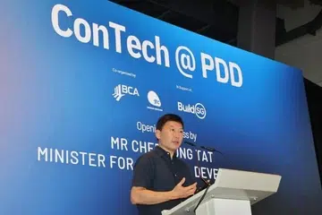 Menteri Pembangunan Negara, Encik Chee Hong Tat, berucap pada ConTech@PDD  di Daerah Digital Punggol (PDD) pada 17 Julai. Beliau berkata sektor persekitaran binaan perlu terus meneroka batas baharu agar dapat membina dengan lebih baik, lebih pantas dan lebih mampan.
