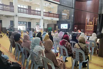 Kursus Praumrah pada 2024 dikendalikan oleh Ustaz Haron Hassan Akhtar (paling depan) memberi bimbingan lengkap dan praktikal untuk persiapan rohani serta kefahaman ibadah umrah yang sempurna.