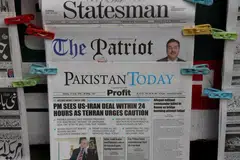 Draf terma perjanjian yang didedahkan kepada Reuters oleh pelbagai sumber menunjukkan bahawa Amerika akan mula melepaskan aset Iran bernilai berbilion dolar yang dibekukan serta mengecualikan sekatan terhadap eksport minyaknya, jika Iran membuka semula Selat Hormuz.