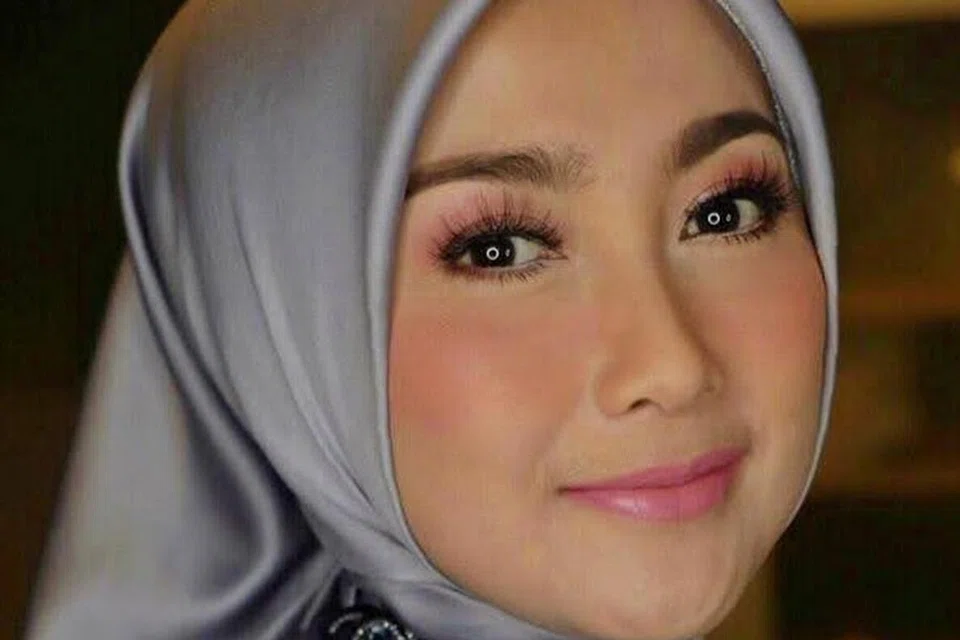 DESY RATNASARI: Mengajar psikologi di Universitas Atmajaya, Jakarta, bagi memenuhi harapan ibu yang ingin tahu mengapa tidak dimanfaatkan ilmu psikologi yang diraih di kampus dahulu.