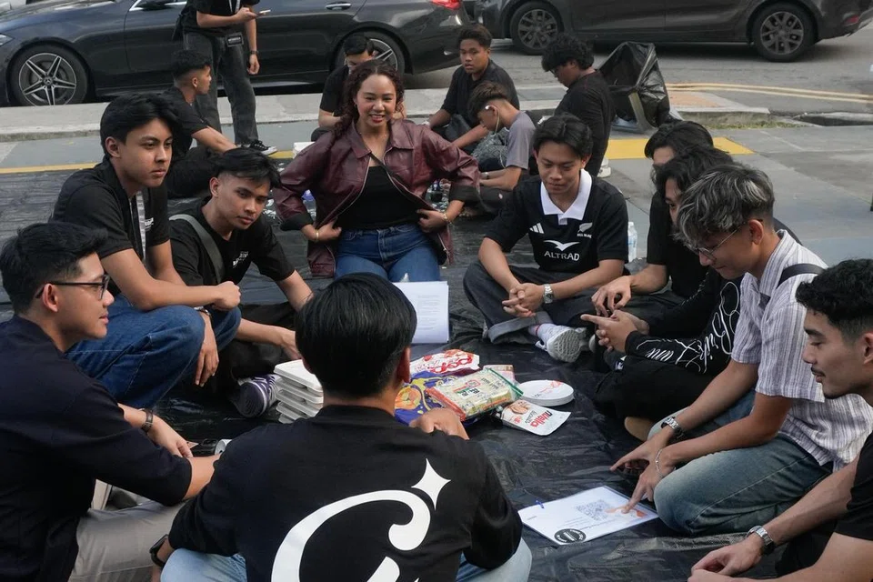 Sesi penglibatan dan dialog belia diadakan secara santai dan ala berkelah, untuk memastikan belia rasa selamat dan selesa untuk berkongsi pandangan mereka. 