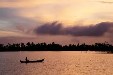 PERJALANAN: Kehidupan manusia sentiasa dalam perjalanan, yang akhirnya menuju ke alam abadi (Gambar hiasan)