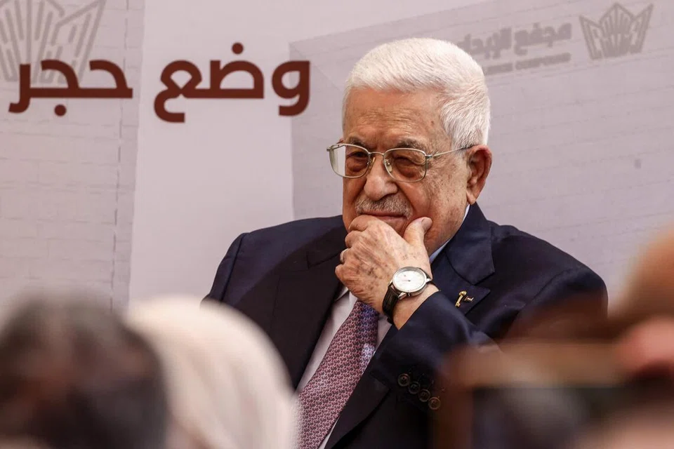 Presiden Palestin, Encik Mahmoud Abbas, menghadiri upacara peletakan batu asas Kompleks Inovasi dan Kecemerlangan di Ramallah, Tebing Barat, pada 9 September 2026. Amerika Syarikat sekali lagi menafikan visa Encik Abbas untuk menghadiri Perhimpunan Agung PBB di New York, menjadikannya tahun kedua berturut-turut beliau tidak dapat menghadiri pertemuan tahunan pemimpin dunia itu secara bersemuka.