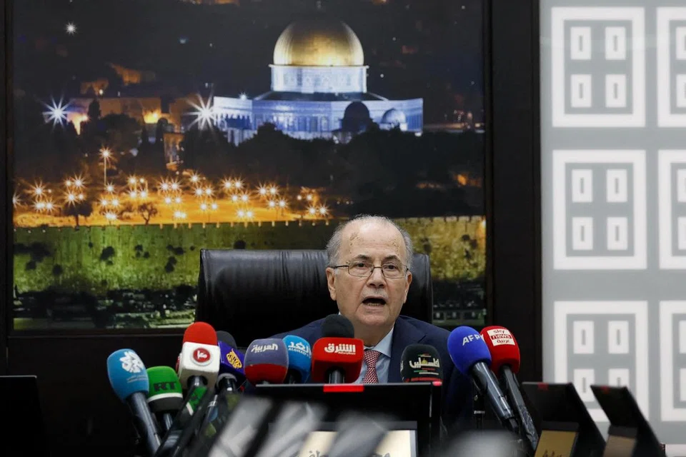 Perdana Menteri Palestin yang baru, Dr Mohammad Mustafa, mengumumkan pakej pembaharuan bagi mengukuhkan Penguasa Palestin, memerangi rasuah, meningkatkan ketelusan dan kecekapan  sektor awam.