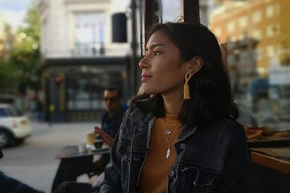 AGAK KHUATIR: Cik Nurul Asyiqin berkata beliau agak khuatir dengan barisan panjang di luar restoran, pub dan kedai di London, meskipun sekatan lebih ketat dikuatkuasa bagi mengekang gelombang kedua jangkitan Covid-19 di Britain. - Foto ihsan NURUL ASYIQIN RADZUAN