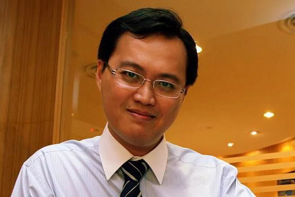 ENCIK ASMADI AHMAD: Perunding cara kanan Financial Alliance, yang juga Perancang Kewangan Bertauliah (CFP). - Foto fail