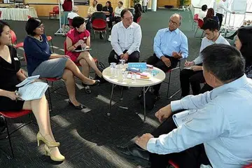 NADI UTAMA MEMORIAL PENGASAS: Seramai 15 anggota jawatankuasa pemandu yang diterajui pengerusi The Esplanade Company Limited, Encik Lee Tzu Yang, baru sahaja dibentuk bagi mendapatkan maklum balas ramai mengenai cara memperingati generasi pemimpin pengasas Singapura. - Foto MCCY