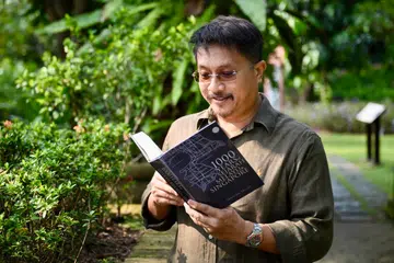 Pengkaji warisan Encik Sarafian Salleh, 56 tahun, akan melancarkan buku keduanya berjudul 1000 Years of Sejarah Melayu in Singapore pada 12 September di The Pod, Lembaga Perpustakaan Negara (NLB).