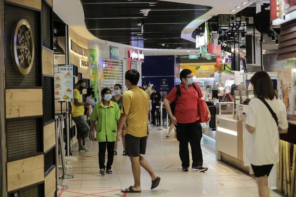 Encik Lee berkata Singapura tidak boleh kembali ke keadaan sebelum ini walaupun pemutus rantaian jangkitan telah menunjukkan kesan.