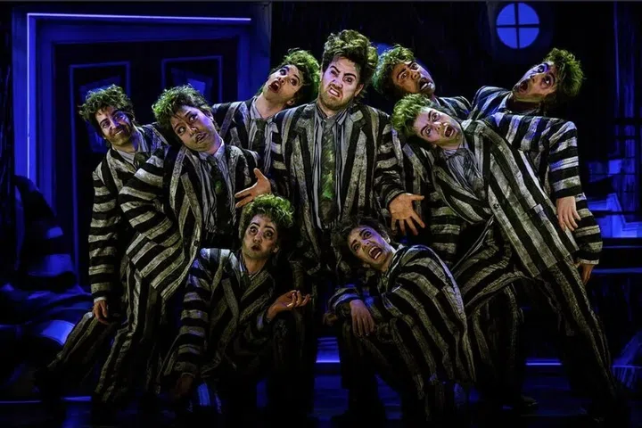 Pernah mendapat pencalonan Tony Award sebanyak lapan kali, Beetlejuice The Musical, yang sepatutnya dipentaskan di Singapura, dibatalkan secara mengejut. 