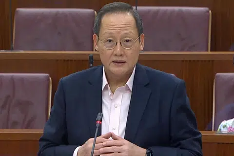 DR TAN SEE LENG: Tidak tolak kemungkinan teliti semula had pengeluaran wang Tabung Simpanan Pekerja (CPF) pencarum apabila mencecah usia 55 tahun tetapi mengingatkan bahawa jumlah pengeluaran wang lebih tinggi akan mengurangkan bayaran CPF. 