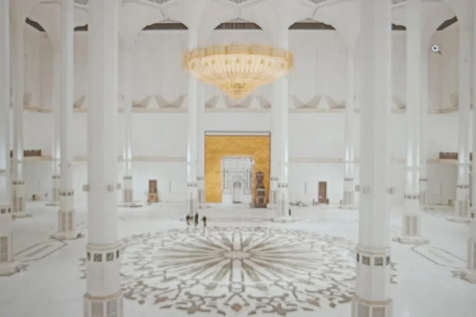 Masjid Agung Algeria, yang terbesar di benua Afrika dan ketiga terbesar di dunia selepas Masjidil Haram di Makkah dan Masjid Nabawi di Madinah, dirasmikan pada 25 Februari.