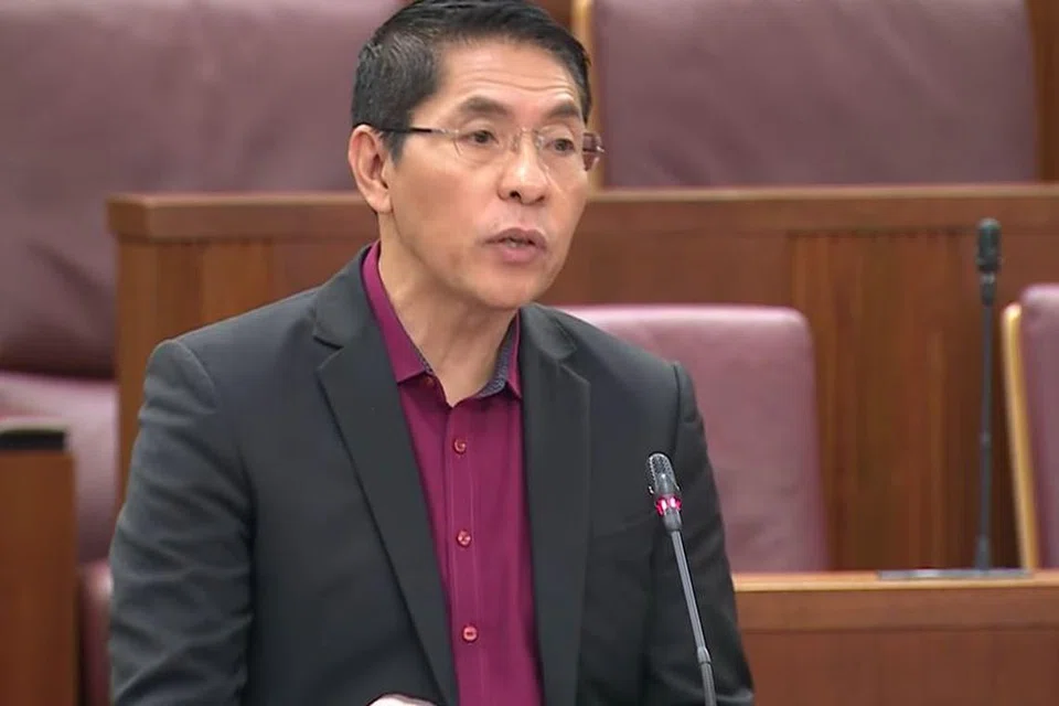 Menteri di Pejabat Perdana Menteri dan Menteri Kedua (Ehwal Luar merangkap Pendidikan), Dr Mohamad Maliki Osman.