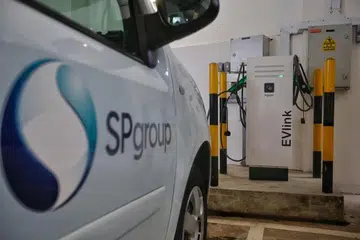  SP Group menderma $1.35 juta kepada ITE untuk menubuhkan Anugerah Pengajian Kejuruteraan SP Group.