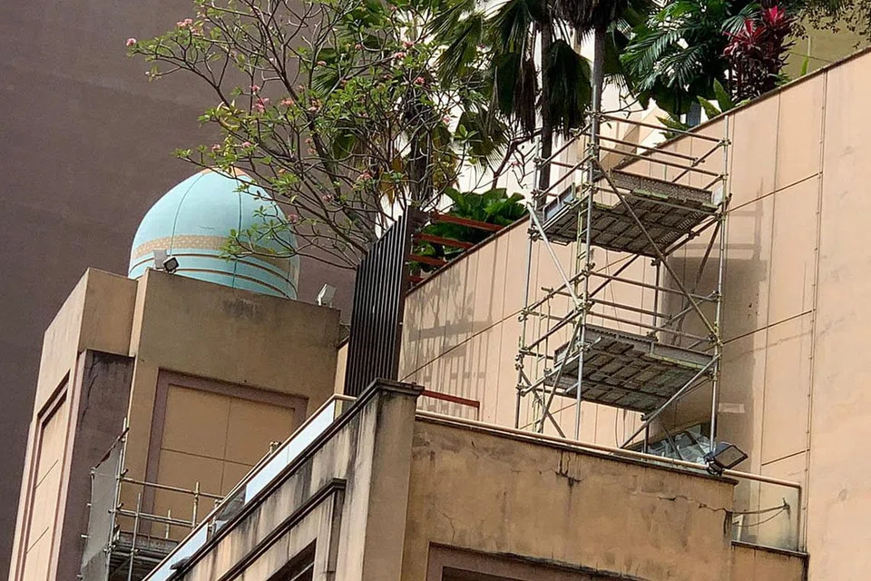 MASIH PERLUKAN DANA: Masjid Bencoolen ini mempunyai pelbagai projek. Justeru, sokongan dan sumbangan masyarakat amat dialu-alukan. - Foto MASJID BENCOOLEN