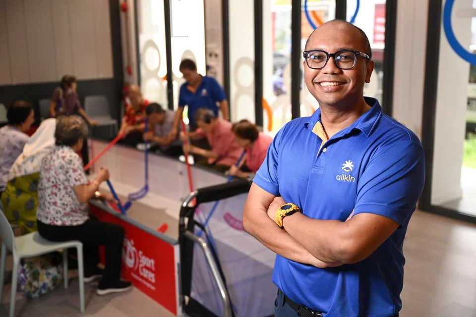 Ketua Pegawai Eksekutif (CEO), Allkin Singapore, Encik Mohamed Fareez Mohamed Fahmy, di Pusat Penuaan Aktif Allkin di Blok 25, Sin Ming Road, pada 11 Julai.