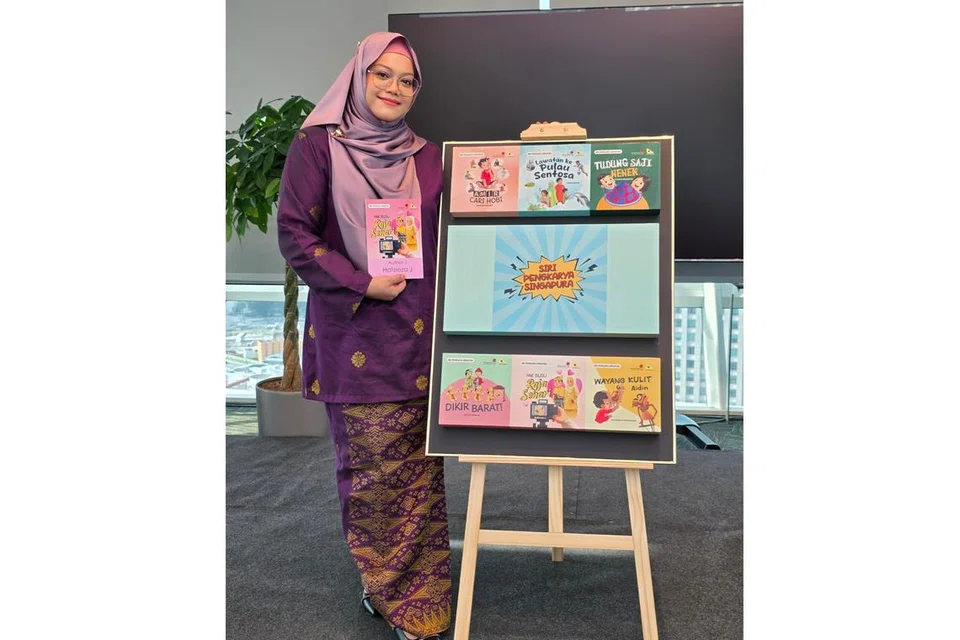 Hafeeza Ju, semasa pelancaran siri buku, ‘Siri Pengkarya Singapura’, di Perpustakaan Negara pada 26 Julai. 