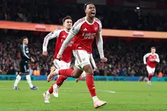 bola sepak, Arsenal, Gabriel Magalhaes, menentang Aston Villa, Liga Perdana England, 4-1