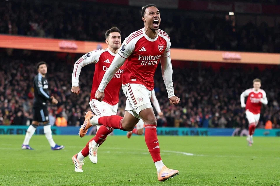 bola sepak, Arsenal, Gabriel Magalhaes, menentang Aston Villa, Liga Perdana England, 4-1
