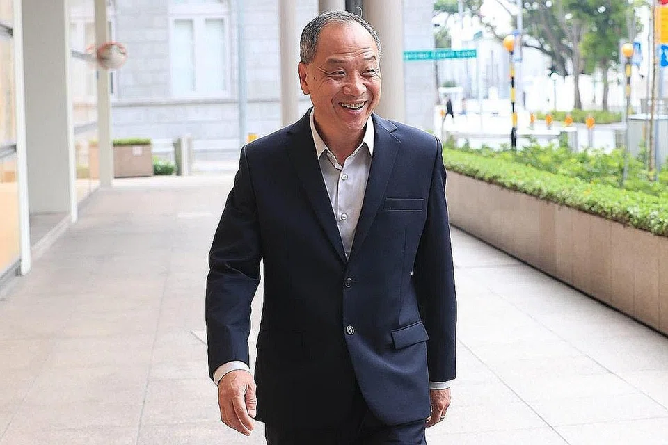 BERI KETERANGAN: Peguam Davinder Singh berkata Low Thia Khiang "arah" ejen pengurusan baru ambil alih kakitangan majlis bandaran Hougang sebelum ia dilantik secara rasmi. - Foto BH oleh TIMOTHY DAVID