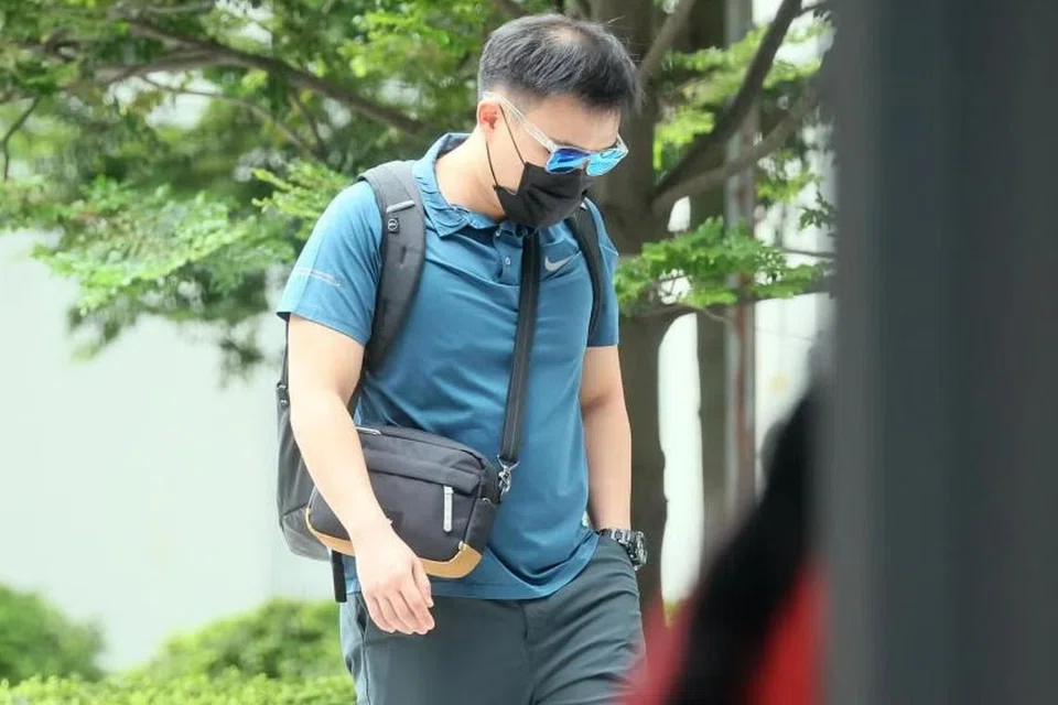 Tertuduh, Dominic Quek Chun Hua, mengaku bersalah atas satu tuduhan rasuah memberi suapan dalam bentuk tiga pinjaman berjumlah $9,500 antara April 2020 dengan Januari 2021.