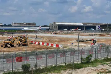 TERMINAL 5: Projek Changi East yang merangkumi Terminal 5 Lapangan Terbang Changi merupakan antara projek penting Singapura yang akan diteruskan. - Foto fail