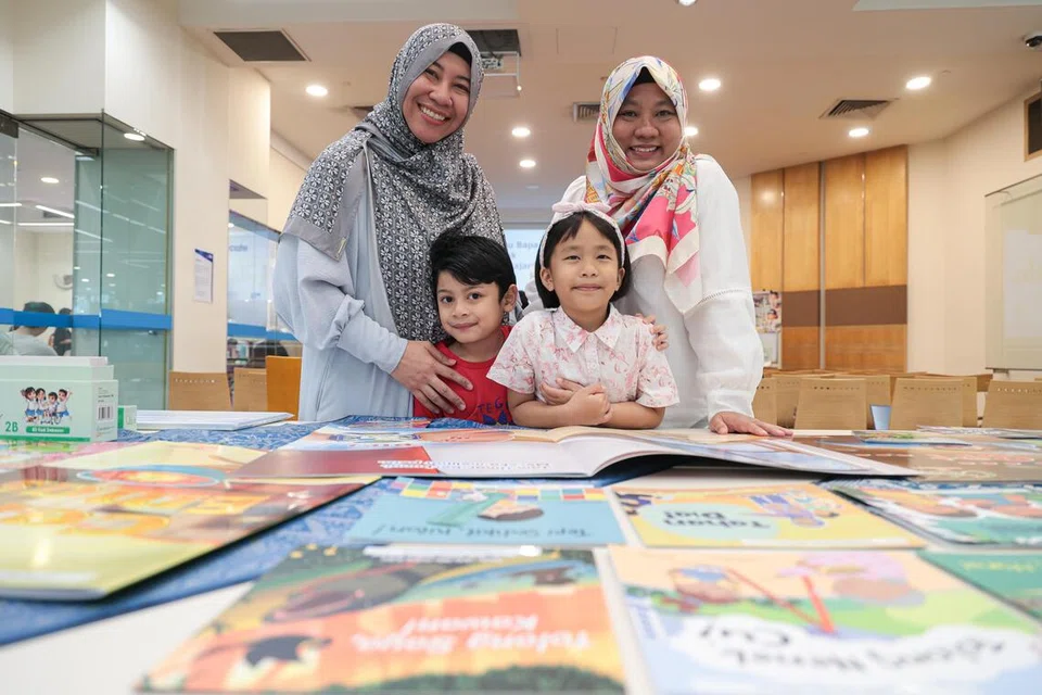 Cik Nurlieja Onnawaty Mas’at, Adam Abdullah Mohamad Fawzi, Cik Raja Eulyndra Raja Khalif, Aida Jezmine A. Rashid, MTL, MOE