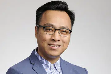 KEMBANGKAN SAYAP: Ustaz Muhammad Tarmizi menerusi Institut Safinah, menyerantau ke Malaysia. Buku bahasa Inggeris yang ditulisnya, 'The Art of Letting God' kini dibaca di Sri Lanka, Australia dan Filipina. - Foto MUIS