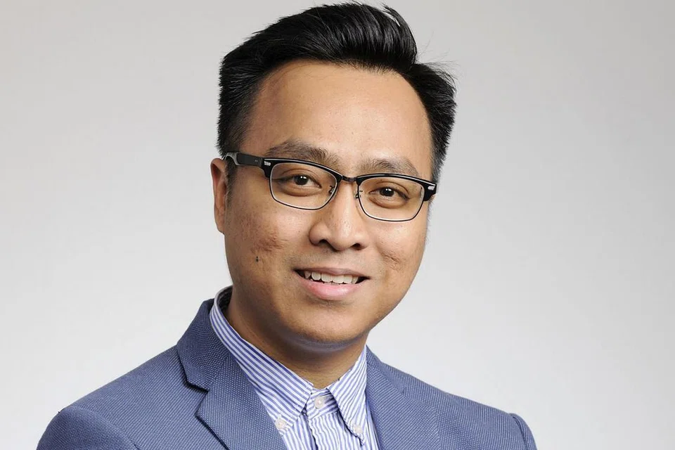 KEMBANGKAN SAYAP: Ustaz Muhammad Tarmizi menerusi Institut Safinah, menyerantau ke Malaysia. Buku bahasa Inggeris yang ditulisnya, 'The Art of Letting God' kini dibaca di Sri Lanka, Australia dan Filipina. - Foto MUIS