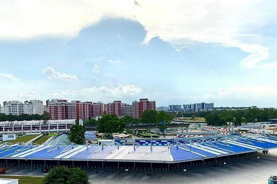 KHIDMAT SEPERTI BIASA: Konfigurasi pusat pertukaran bas ini akan membantu dengan pembangunan ITH Pasir Ris yang baru. - Foto LTA