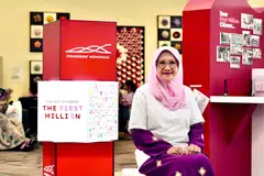 Cik Juminah Mohamad Nor, 77 tahun, merupakan antara golongan generasi pengasas yang berkongsi kisahnya dalam siri pameran ‘pop-up’ ‘Projek Warganegara – Sejuta yang Terawal’ di Perpustakaan Daerah Woodlands pada 18 Jun.