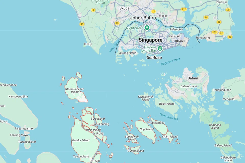 mayat lelaki, terapung, pulau Indonesia, Singapura